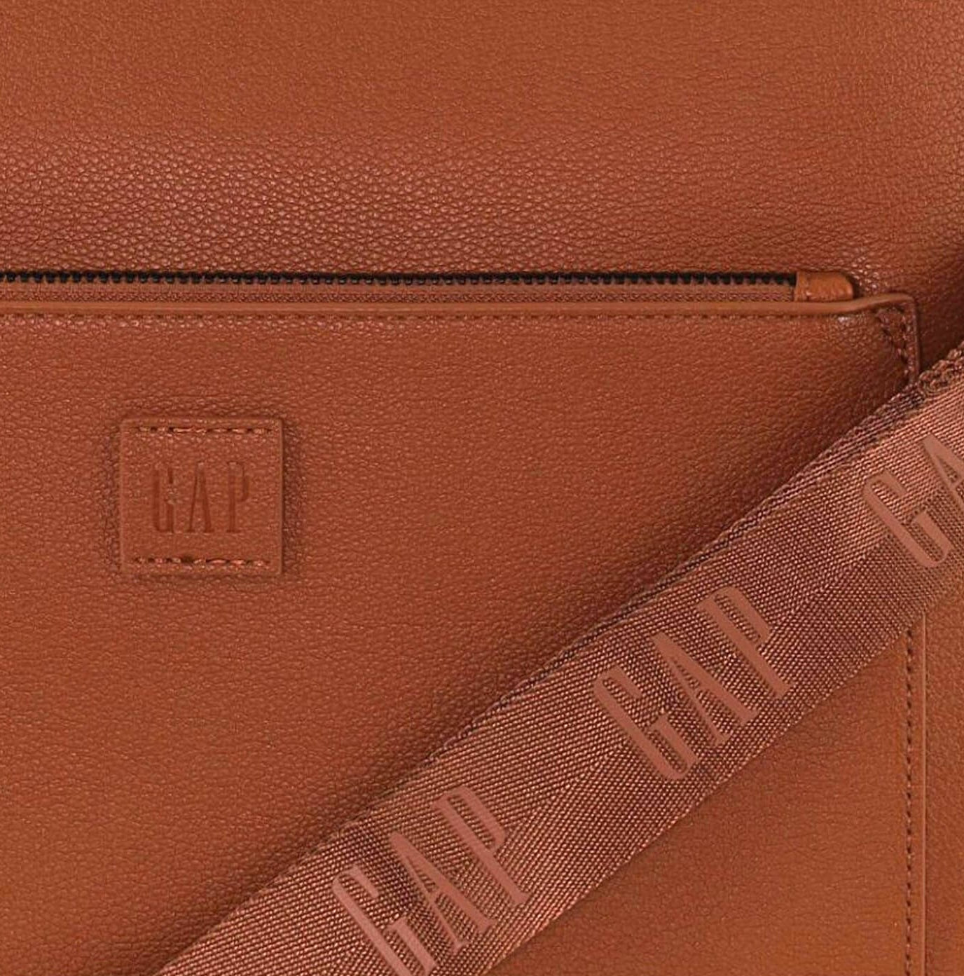 GAP Ladies Vegan Leather Modern Business Bag in Tan