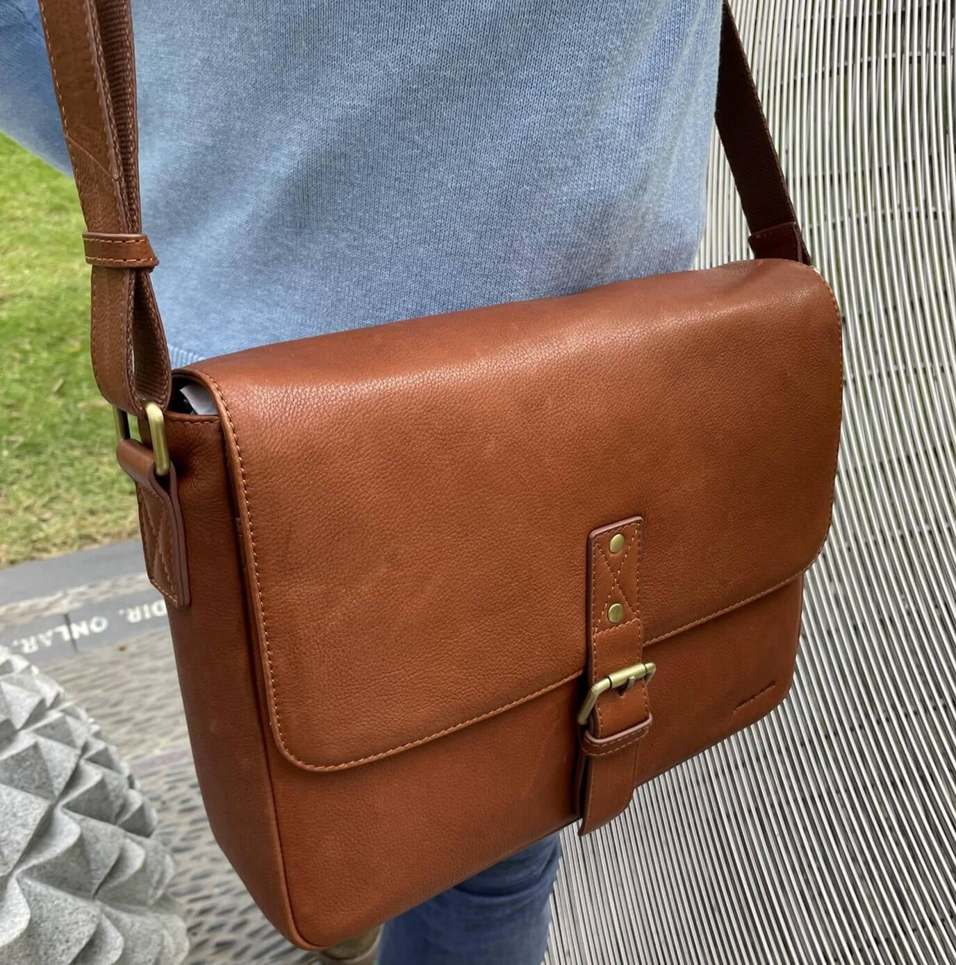 Pierre Cardin PC3500 Mens Leather Business Satchel/Dark Tan