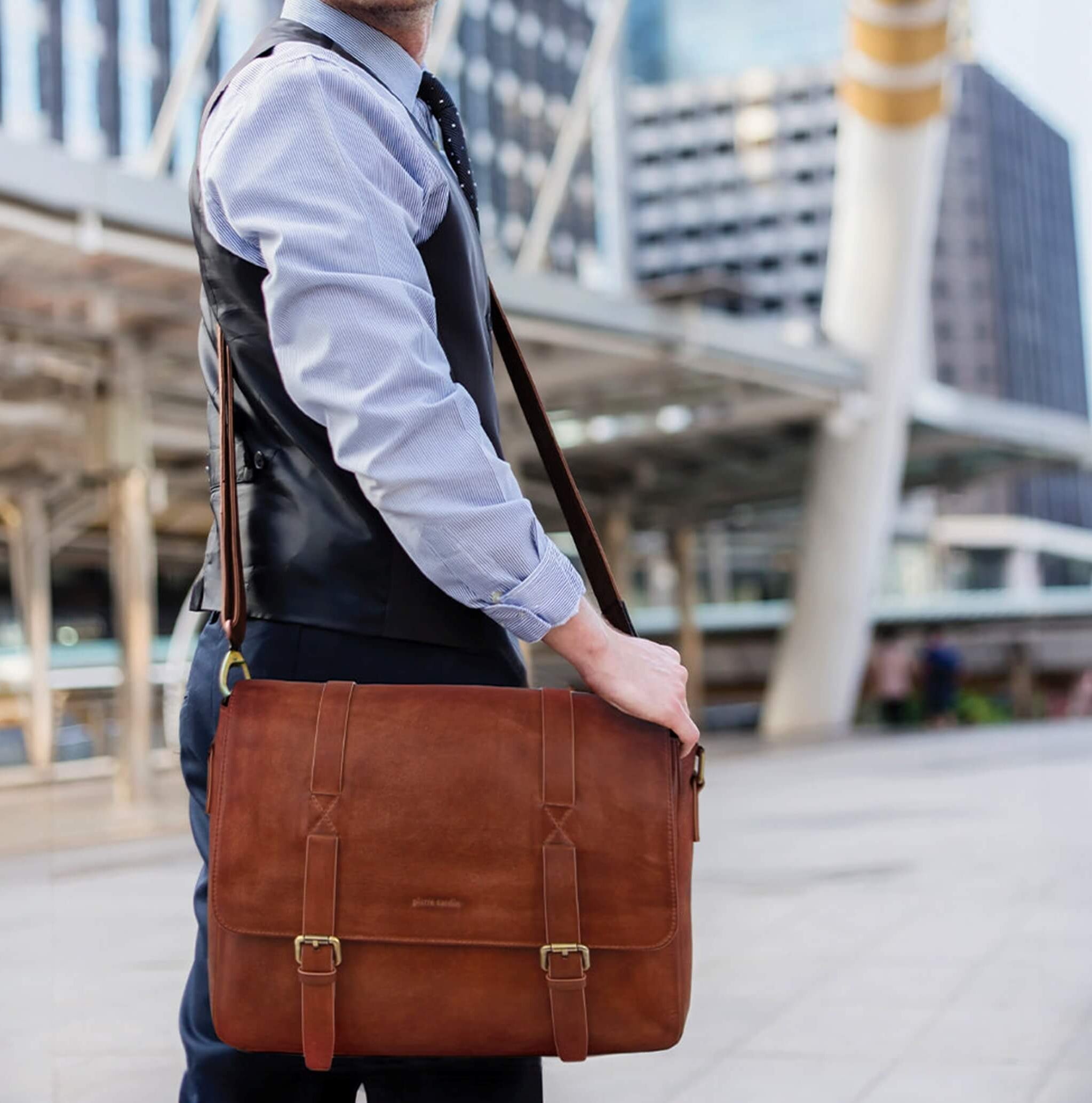 Pierre Cardin PC3830 Rustic Leather Computer Bag/Cognac