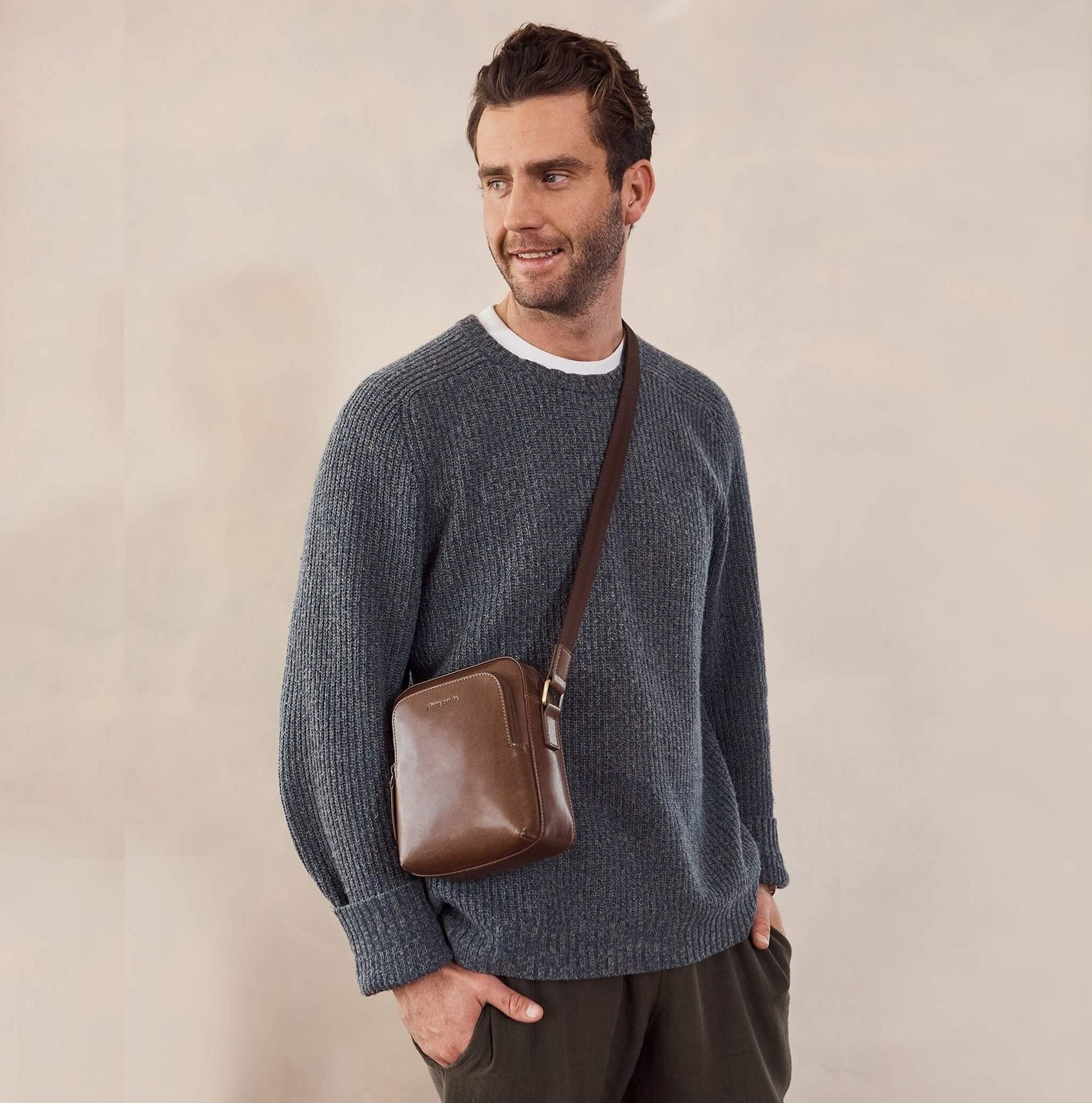 Pierre Cardin Mens Genuine Leather Classic Crossbody Bag in Oak