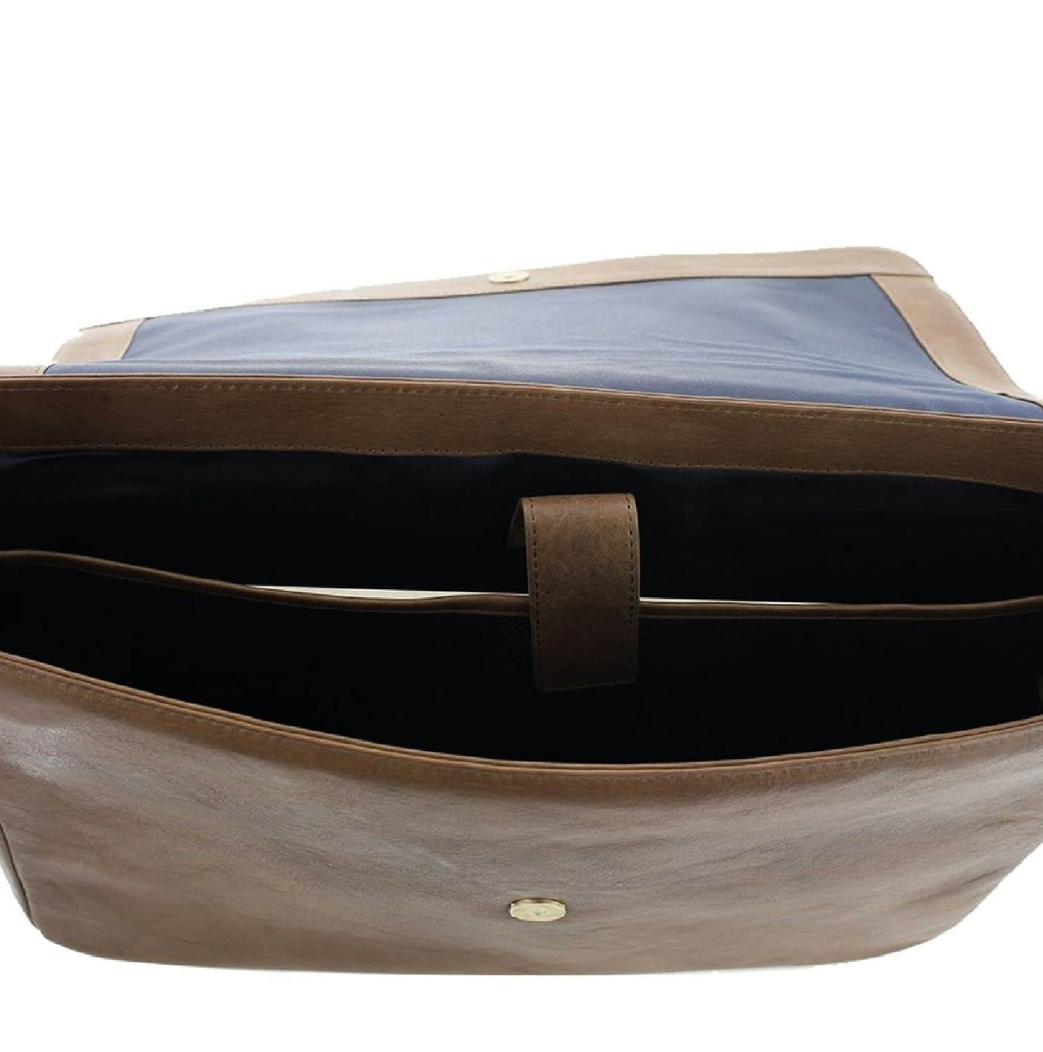 Pierre Cardin Mens Leather Messenger Bag in Oak