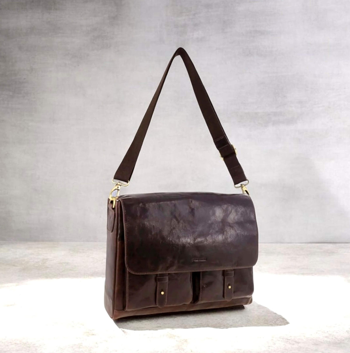 Pierre Cardin Men's Leather Messenger/Computer Bag in Chocolate