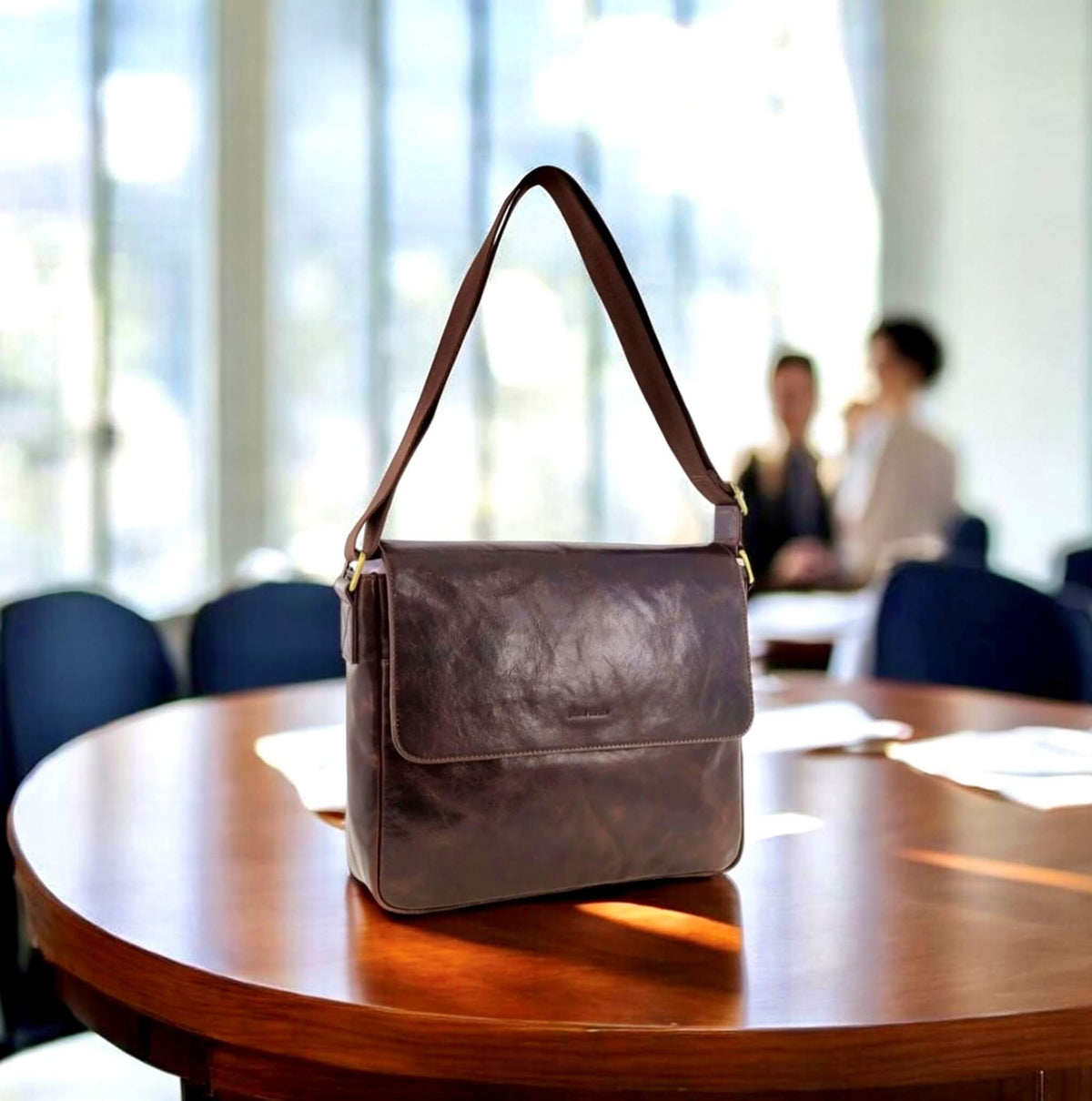 Pierre Cardin Classic Leather Messenger/Laptop Bag in Chocolate