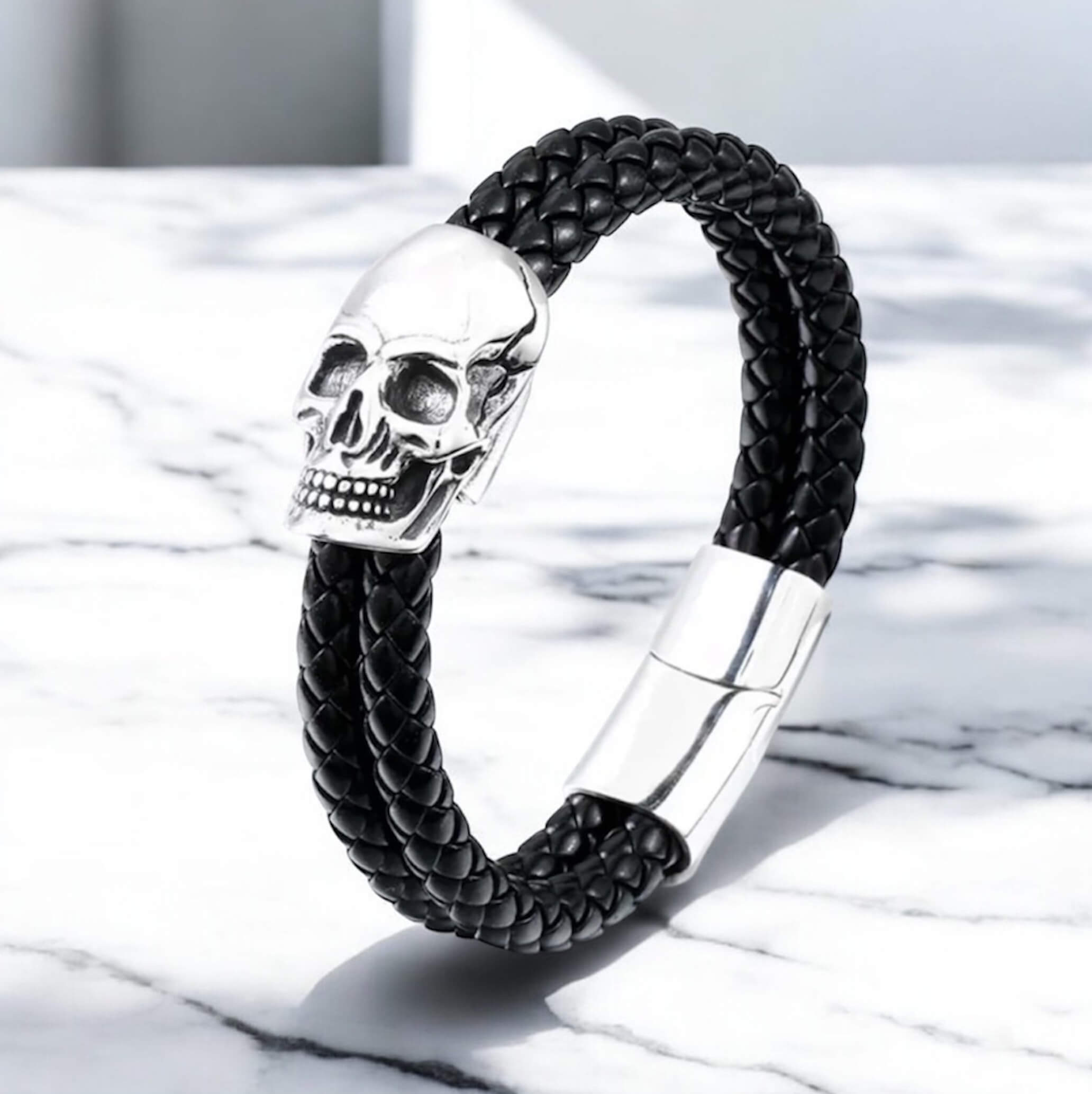 Plagiarize Skull Leather Bracelet