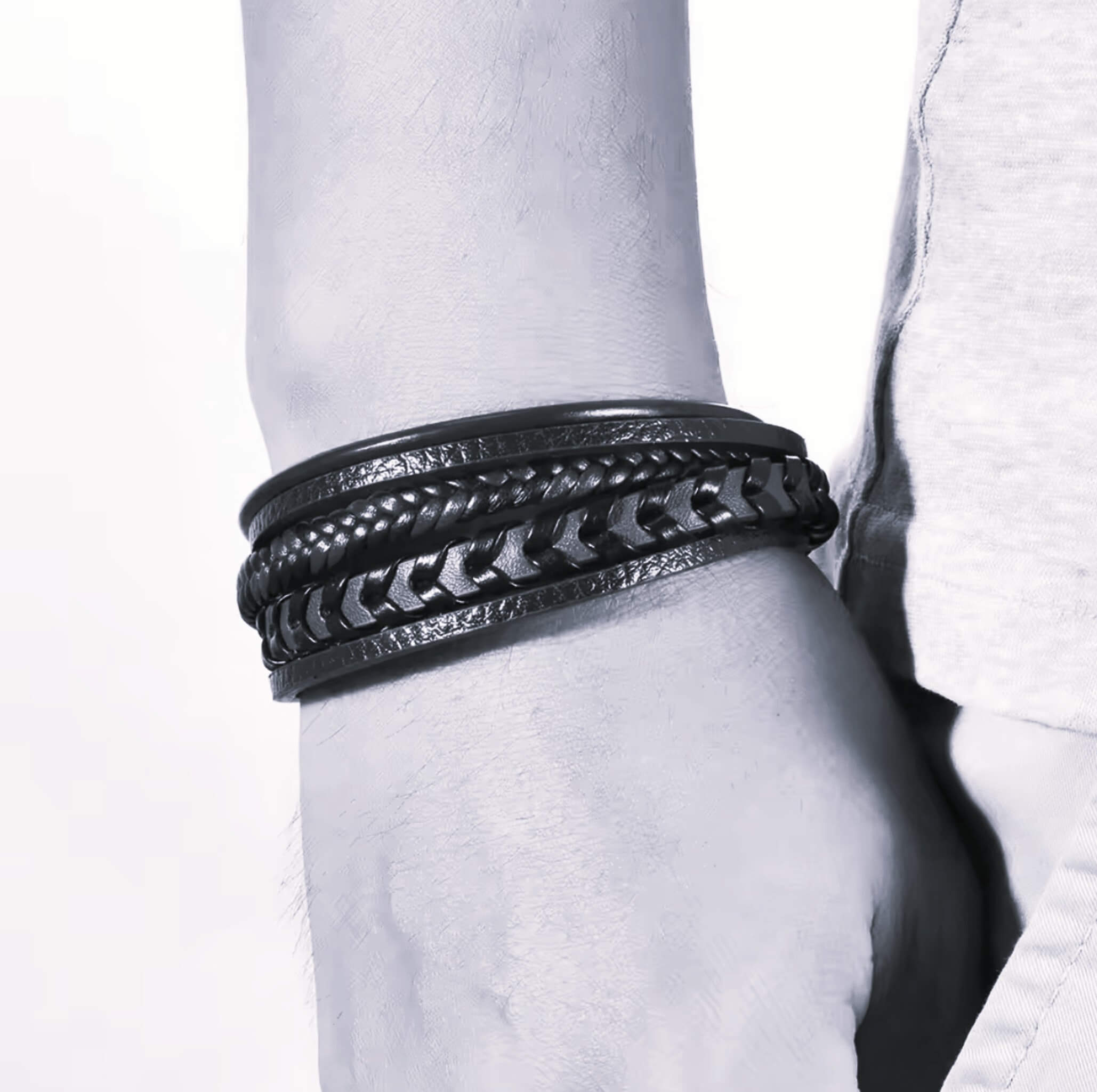 Men’s black leather braided bracelet