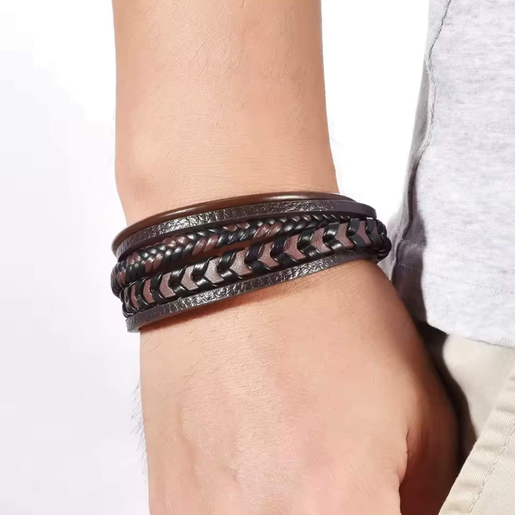 Men’s leather braided bracelet