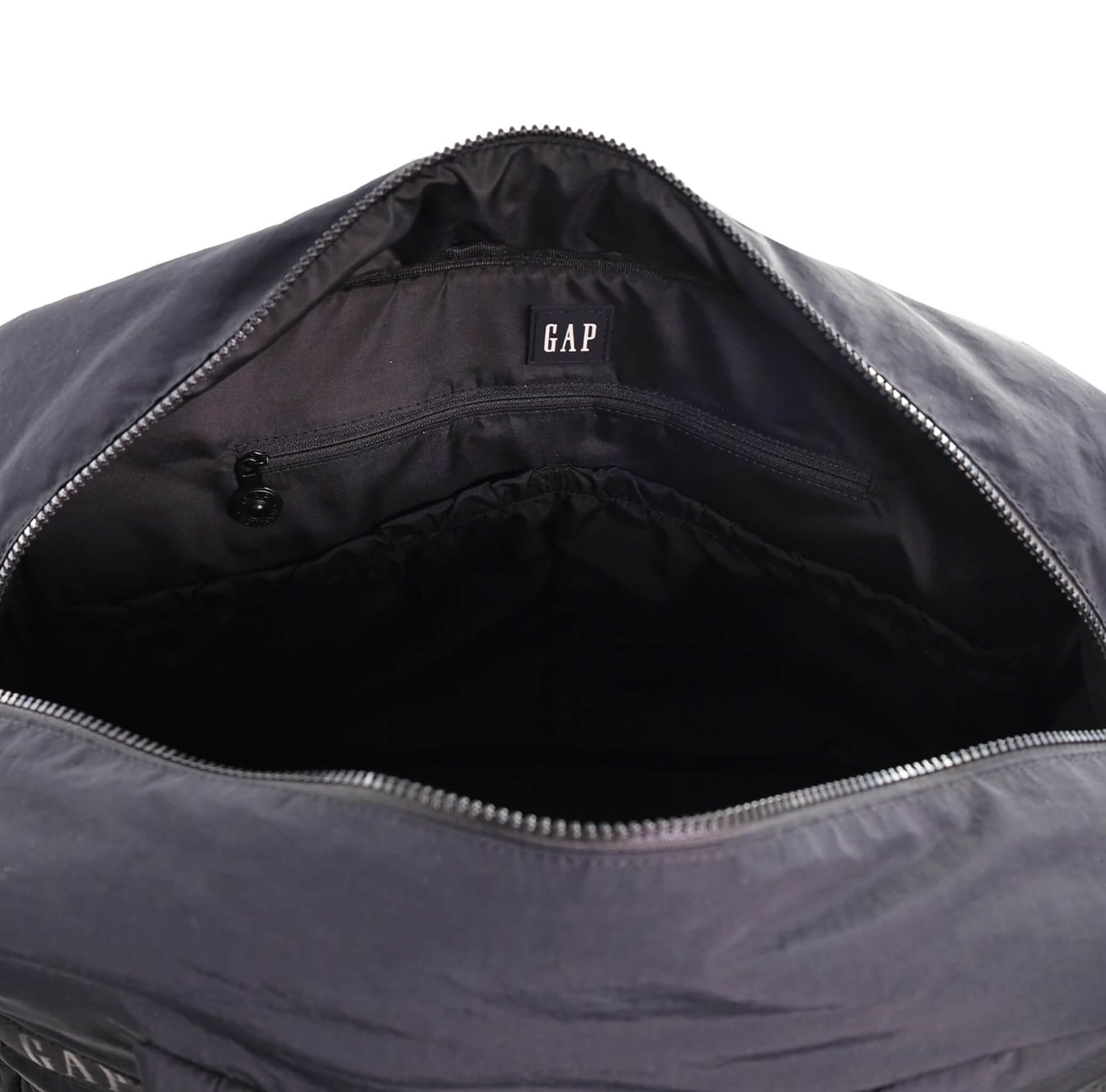 GAP 85 Nylon Modern Overnighter Tote Bag in Black