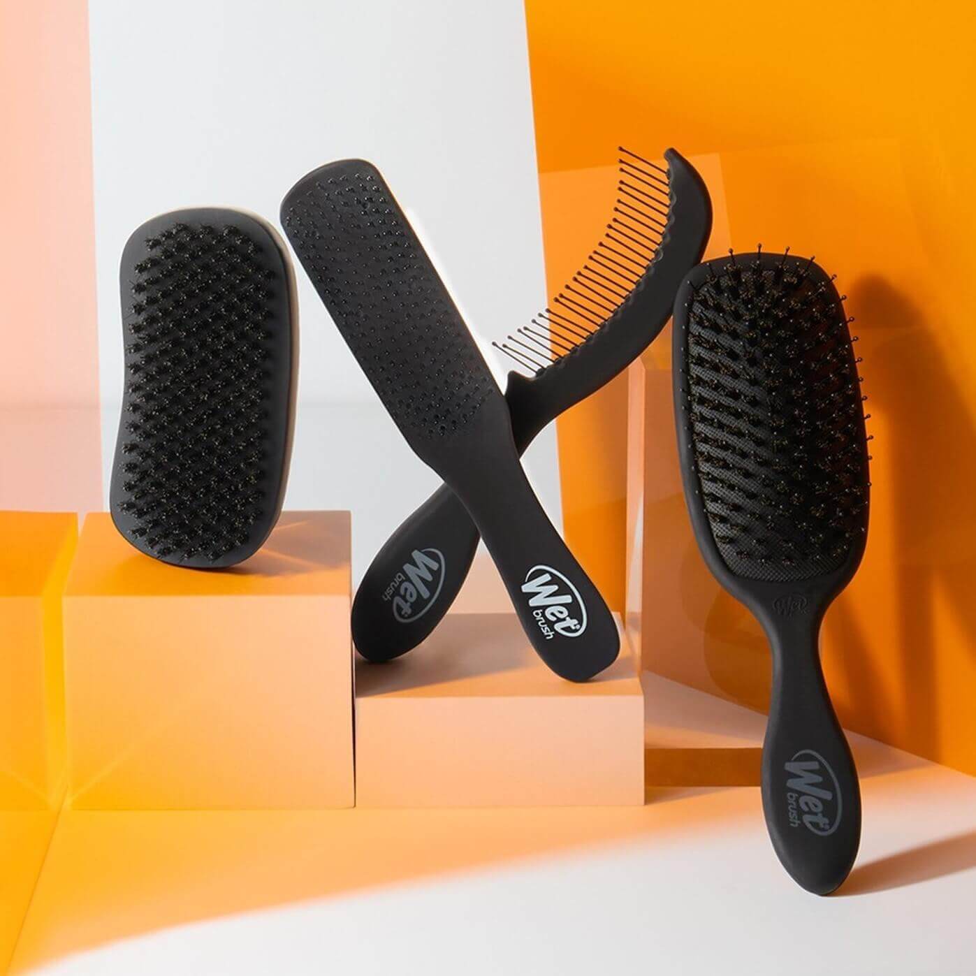 Wet Brush Mens Palm Shine Enhancer Beard Brush